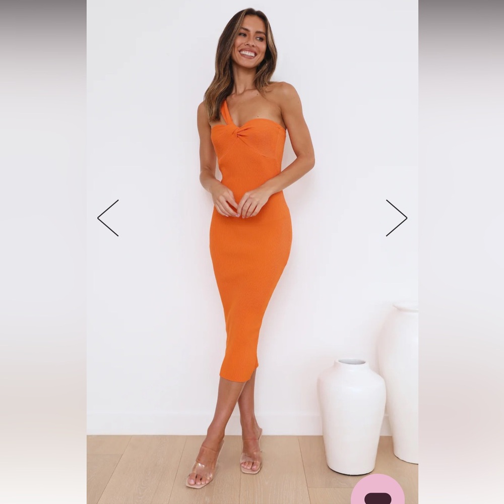 HELLO MOLLY | EFFORTLESSLY STYLISH MIDI DRESS ORANGE